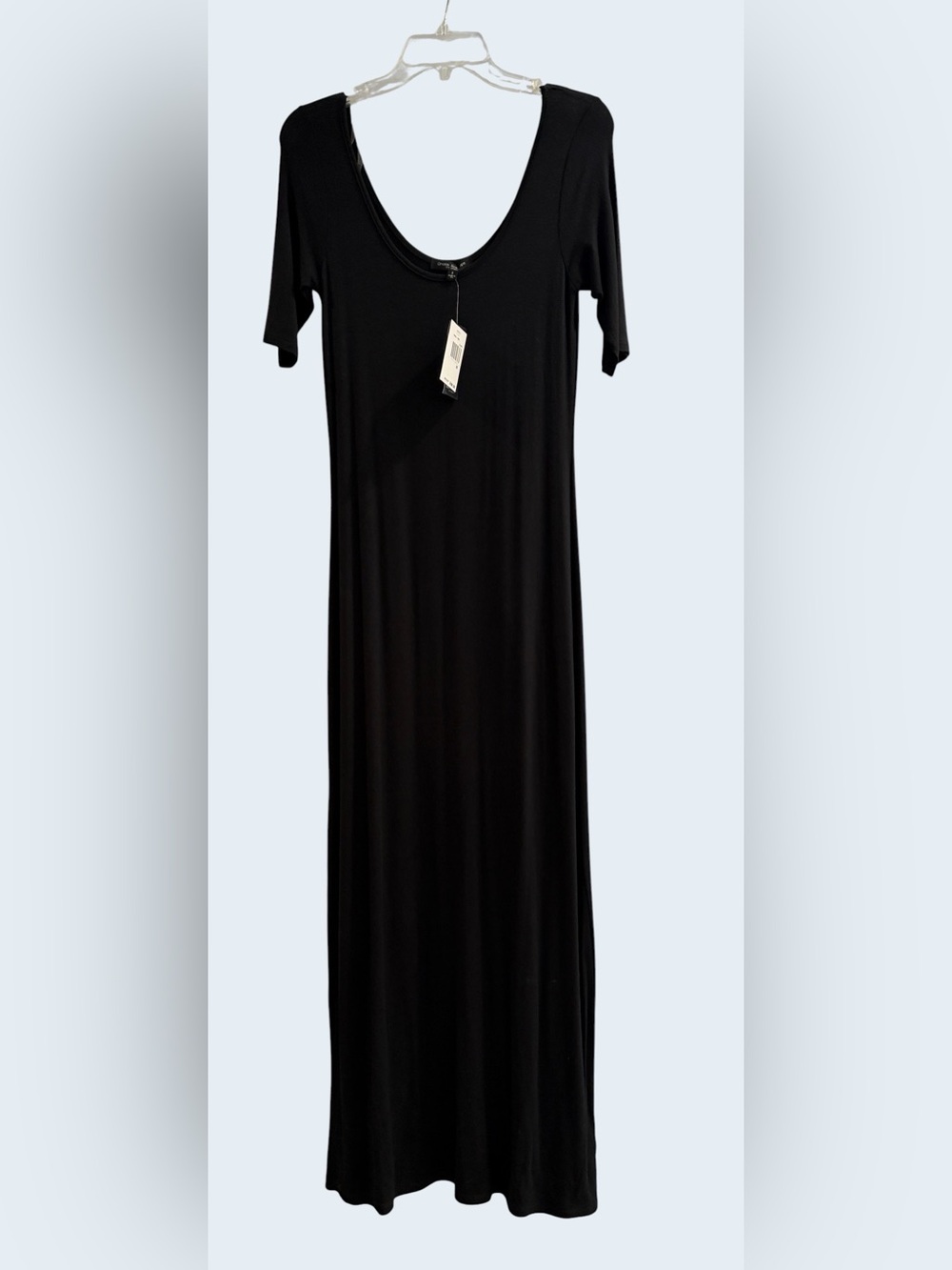Green Envelope Black Scoop-Neck Maxi Dress